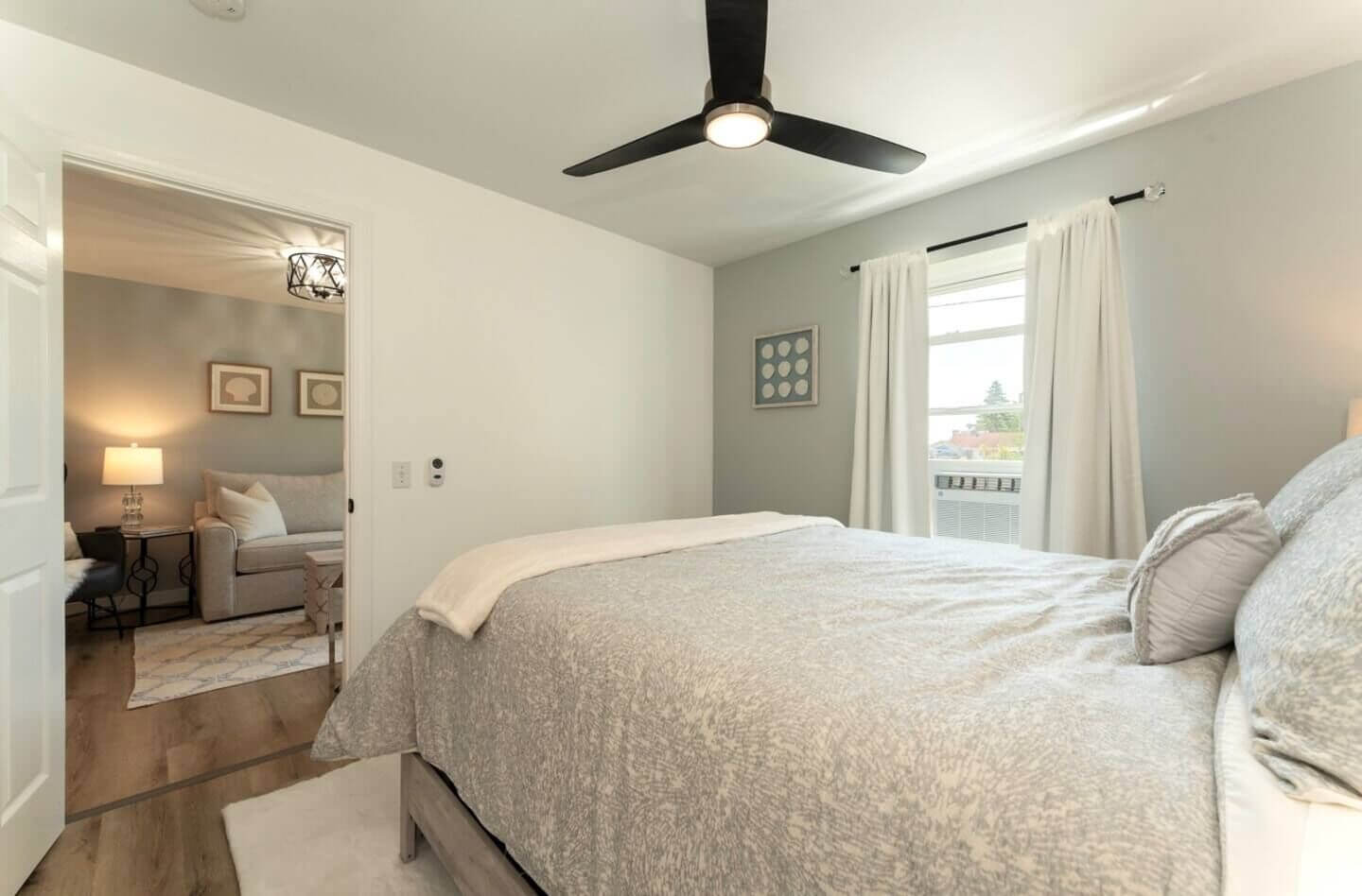 Charming Stay2_converted