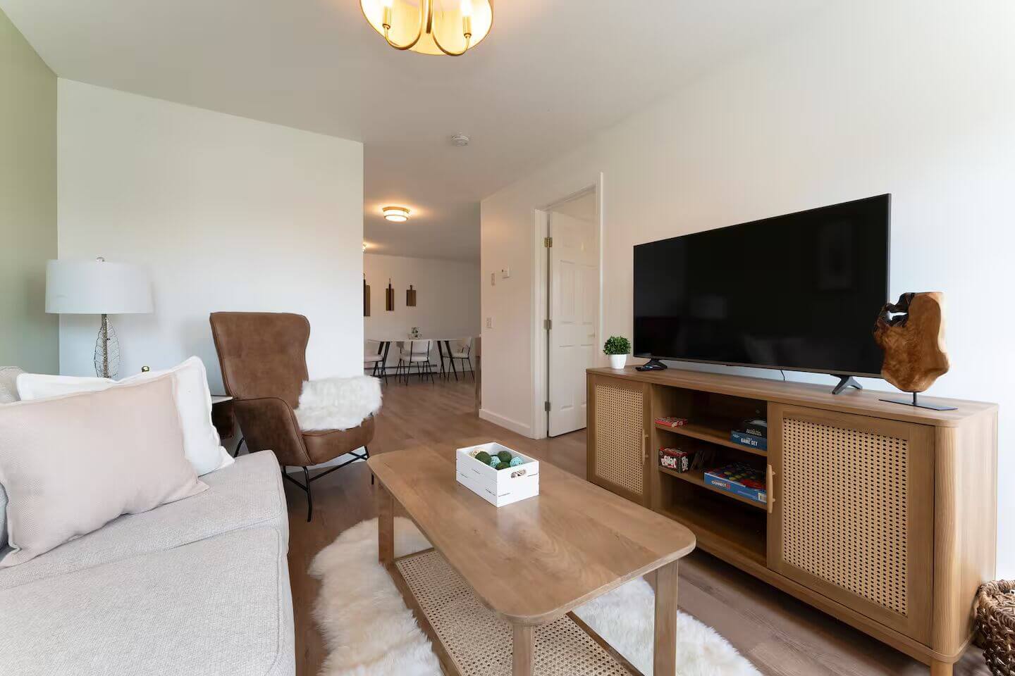 Lovely Condo18_converted